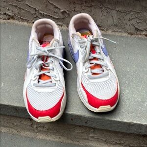 Nike Colorful Women’s Sneakers some wear around the last laces